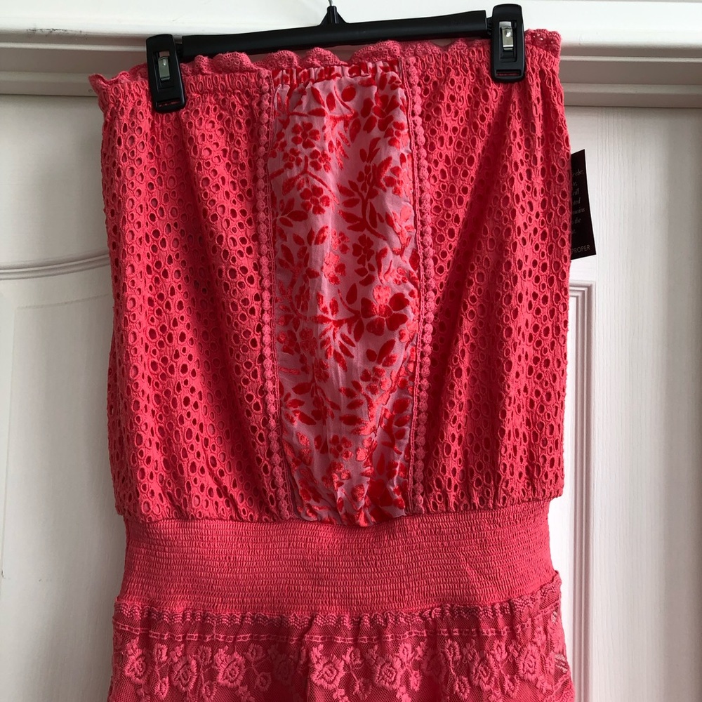NWT CORAL STRAPLESS CROCHET HI-LO MAXI DRESS - Picture 5 of 8